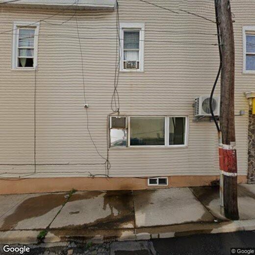 Primary Photo - 105 E Broad St