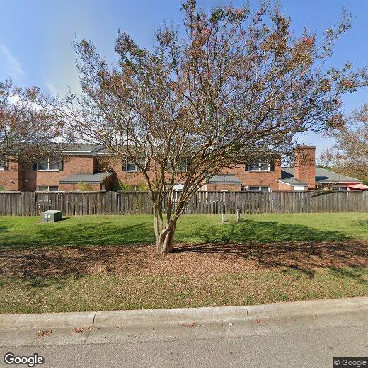 Primary Photo - 2700 Thackery Rd