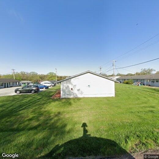 Primary Photo - 7401 N Moberly Dr