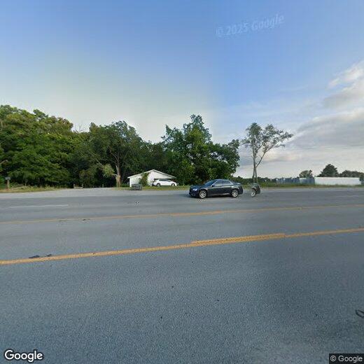 Primary Photo - 3350 N St Louis