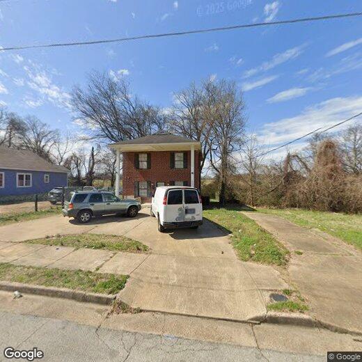 Primary Photo - 1453 Davis St