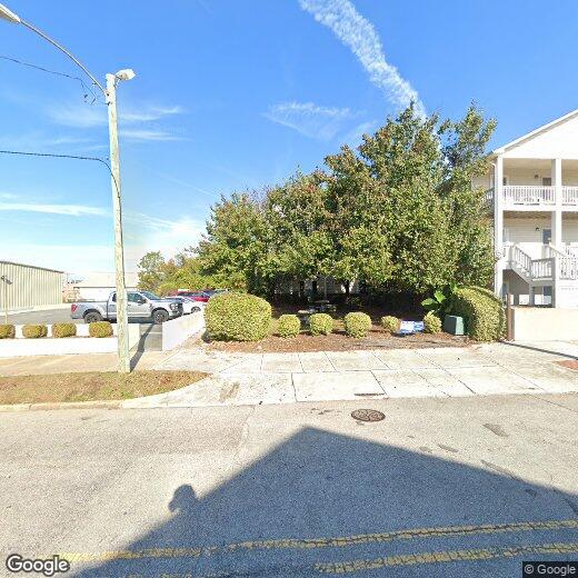 Primary Photo - 211 Red Cross St