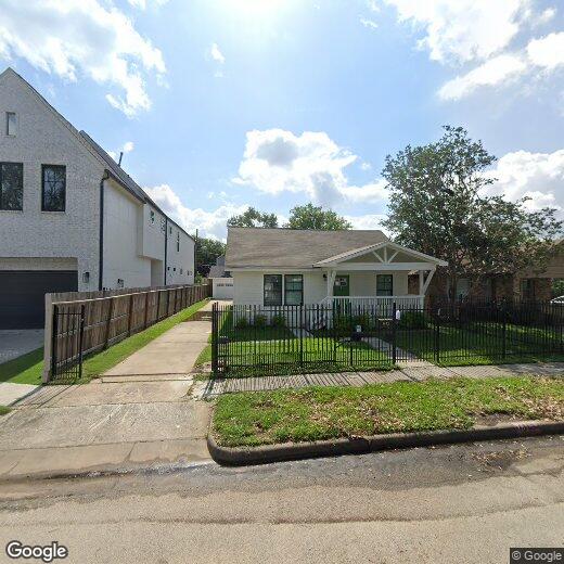 Primary Photo - 1012 Dorothy St