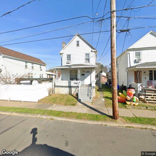 9 Frederick St Unit 2, Ashley, PA 18706 Room for Rent in Ashley, PA