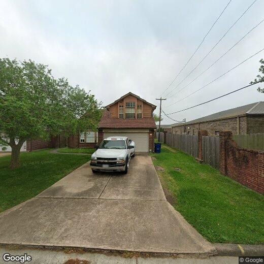 Primary Photo - 3201 Buttercup Dr
