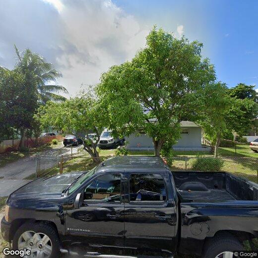 Foto principal - 3960 NW 190th St