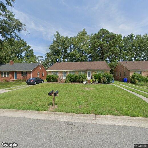 Primary Photo - 2509 E 3rd St