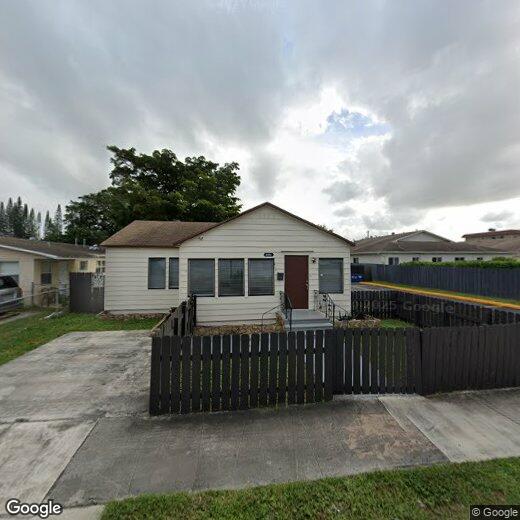 Primary Photo - 2466 Lincoln St