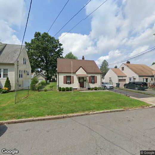 Primary Photo - 185 Benjamin Ave