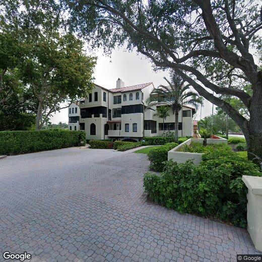Primary Photo - 5850 Pelican Bay Blvd