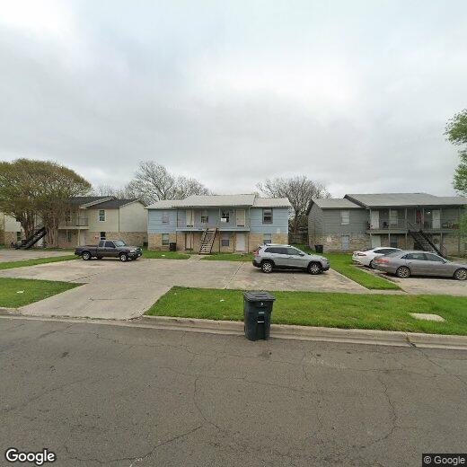 Foto principal - 2004 Cedarhill Dr