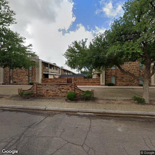 Primary Photo - 723 W Dengar Ave