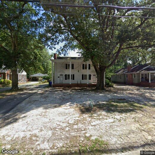 Primary Photo - 607 S Elm St