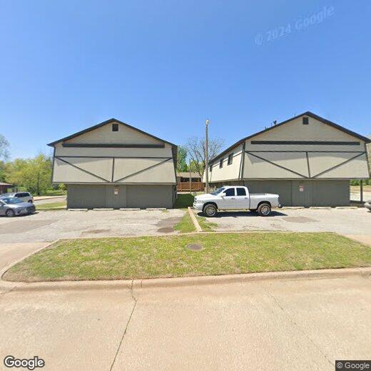 1217 Roosevelt St Unit 5, Edmond, OK 73034 Room for Rent in Edmond