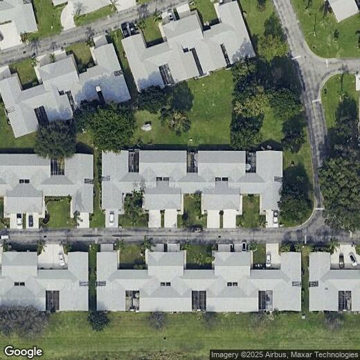 Foto principal - 9159 SW 22nd St