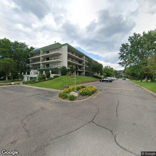 Primary Photo - 10521 Cedar Lake Rd