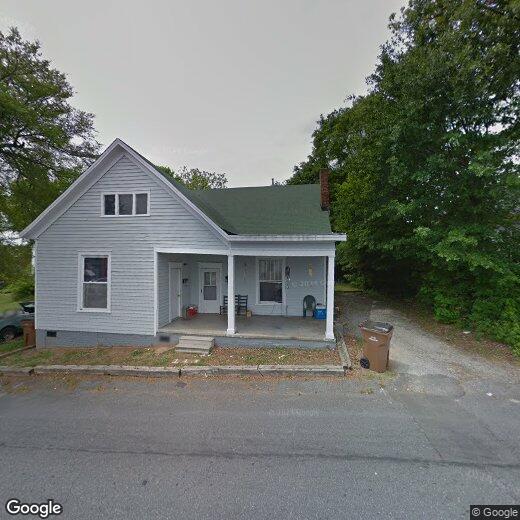 Primary Photo - 113 E Pine St