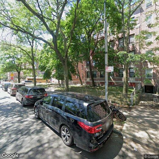 Foto principal - 581 Ocean Pkwy