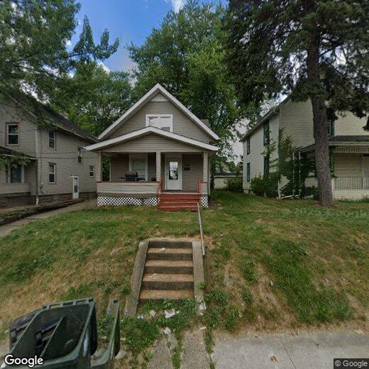 Foto principal - 1937 Maple Ave NE