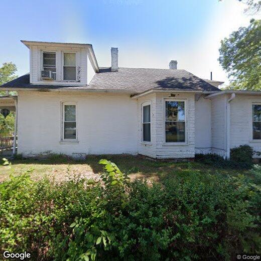 Primary Photo - 328 E Walnut St