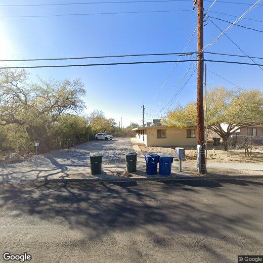 Primary Photo - 225 N Highland Ave