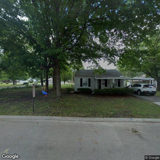 Primary Photo - 3 W Grand Ct