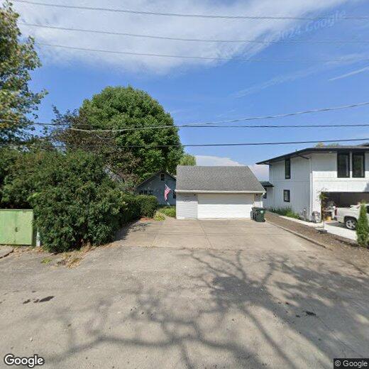 Primary Photo - 418 E Lake Shore Dr
