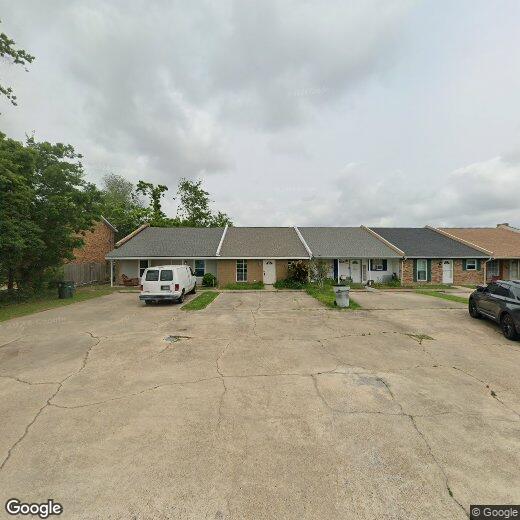 1850 S Tallowood Dr, Lake Charles, LA 70605 Townhome Rentals in Lake