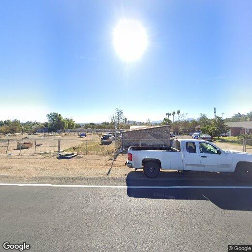 Foto principal - 5995 La Sierra Ave