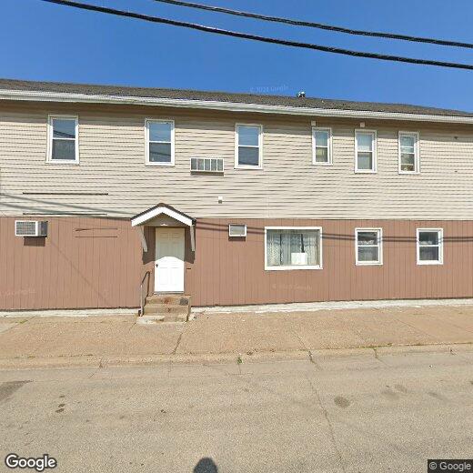 Primary Photo - 300 Cedar St