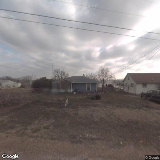Primary Photo - 8431 Lakeshore Dr