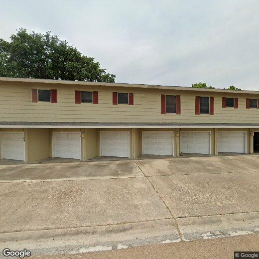 Primary Photo - 2801 Del Papa St