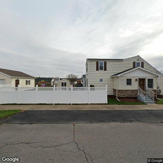 Primary Photo - 121 Lincoln Ave