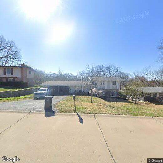 139 Meadowlark Dr, Saint Louis, MO 63146 House for Rent in Saint