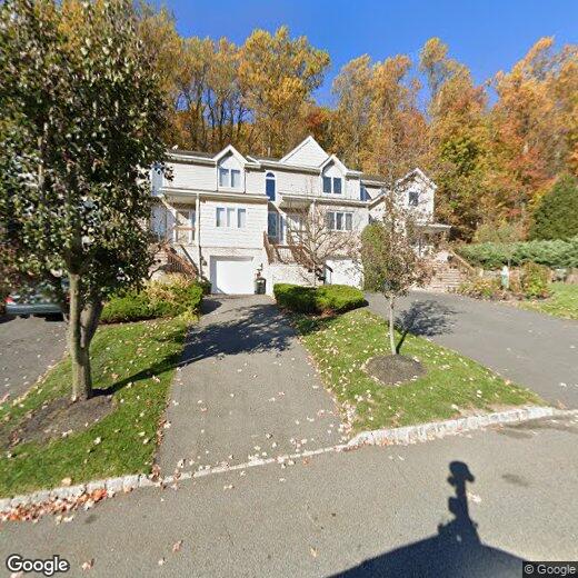 Primary Photo - 48 Edgefield Dr