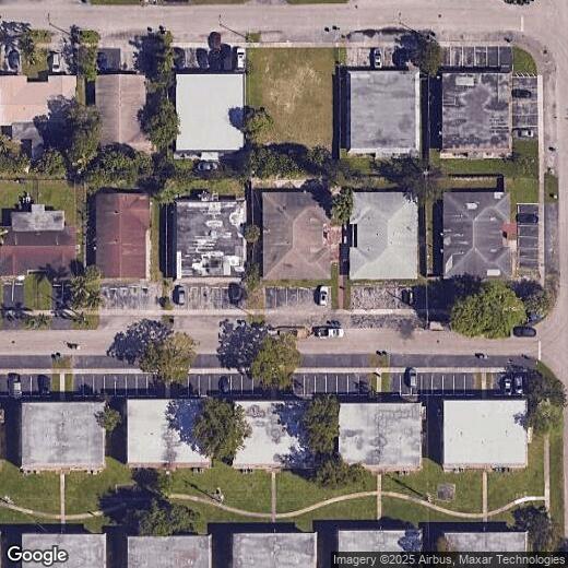 Foto principal - 5303 NW 18th Ct