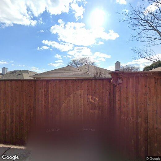 Foto principal - 2832 Claremont Dr