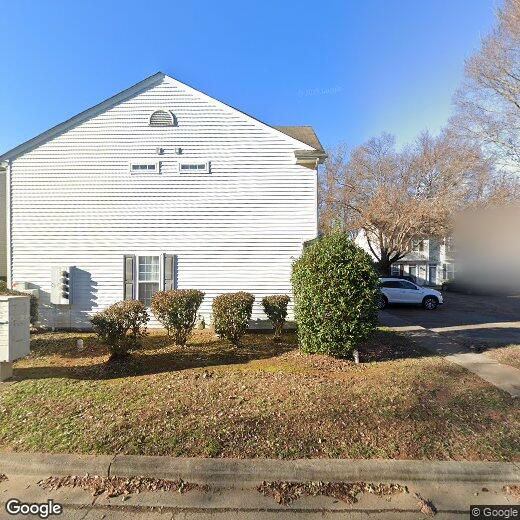 Primary Photo - 5615 Seths Dr