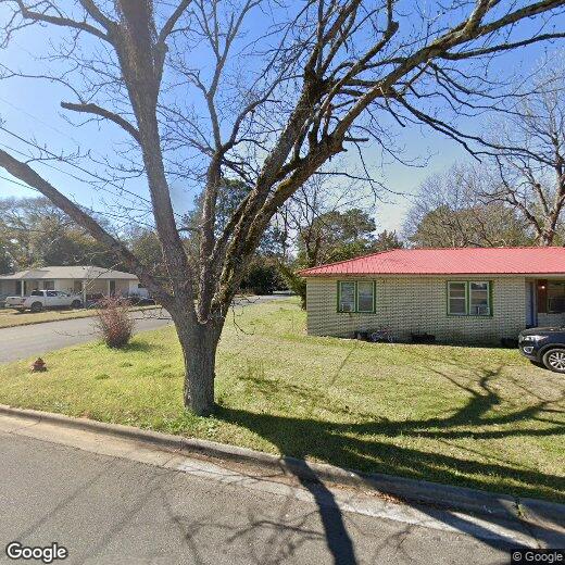 Primary Photo - 841 Spring St