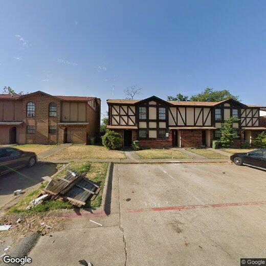 Foto principal - "Spacious 2-Bedroom Gem in Arlington - Com...