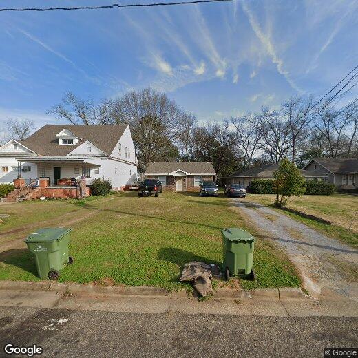 Primary Photo - 2327 St Charles Ave