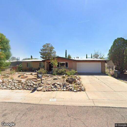 Primary Photo - 3716 Mallard Cir N