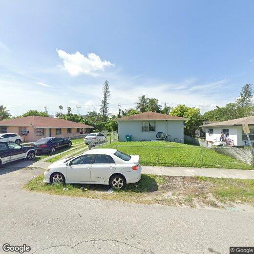 Foto principal - 1320 NE 111th St
