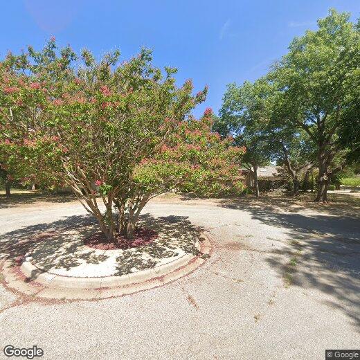 Primary Photo - 2328 Brook Hollow Dr