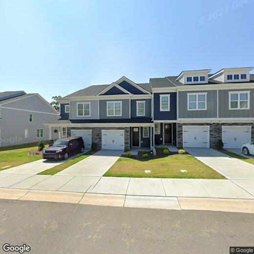 42 Woodsdale Pl SE, Concord, NC 28025 Townhouse for Rent in Concord