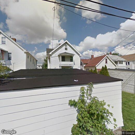 10000 Greenview Ave, Garfield Heights, OH 44125 Room for Rent in