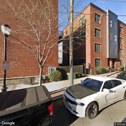 Primary Photo - 437 Whiton St
