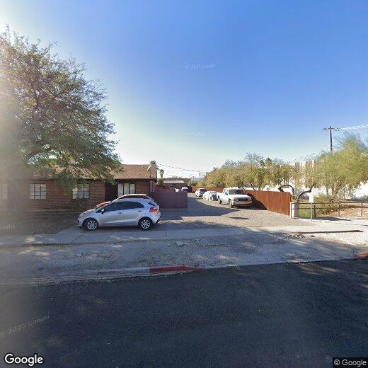 Primary Photo - 1047 E 9th St