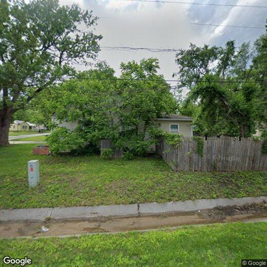 Foto principal - Charming 3-Bedroom, 2-Bath Home in Raytown...