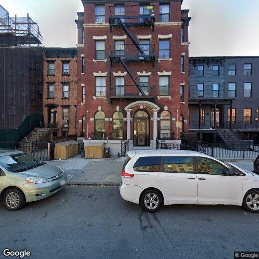 Primary Photo - 1356 Pacific St
